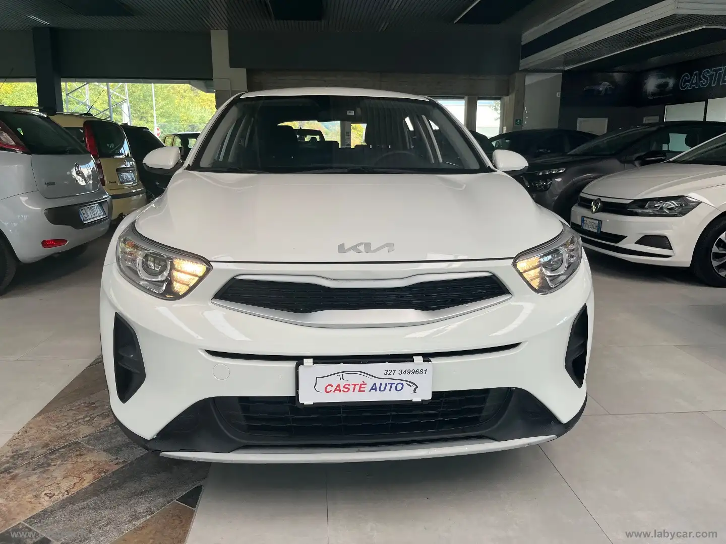 Kia Stonic 1.2 ECO GPL Urban ANCHE NEOPATENTATI Wit - 2