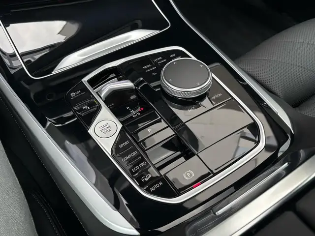 BMW X5 view 10