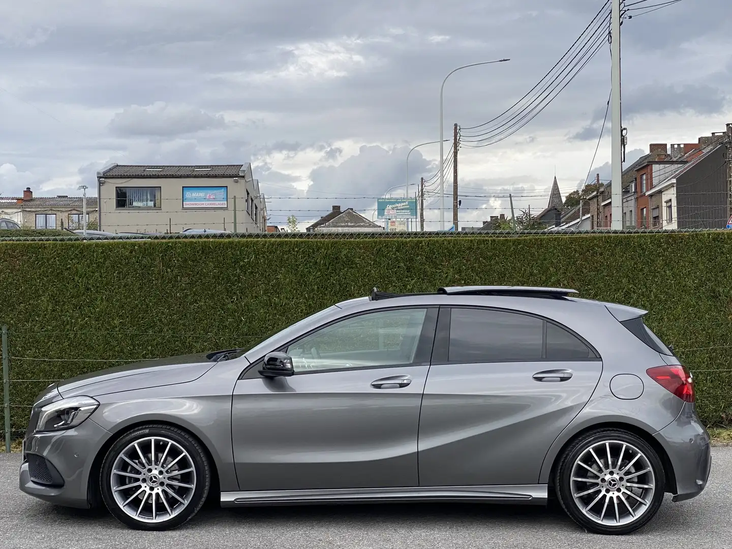 Mercedes-Benz A 180 d - Pack Sport AMG - 65.000 Km ! Grijs - 2