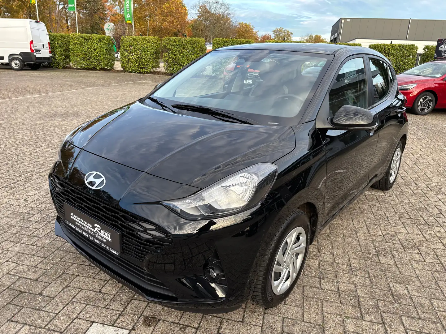Hyundai i10 i10 1.0 Select | Allwetter | CarPlay | Temp. Schwarz - 1