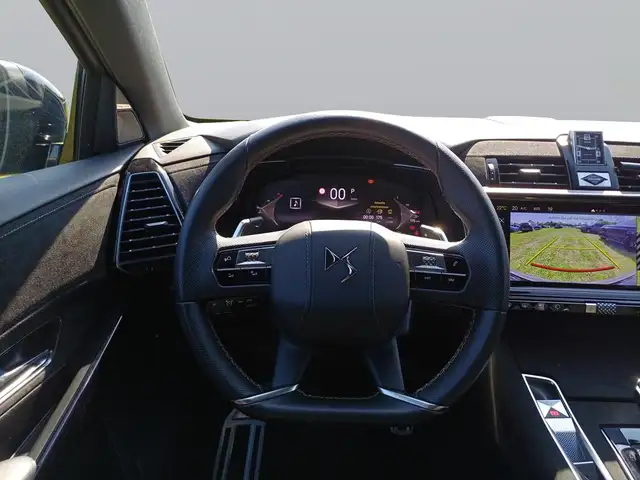 DS Automobiles DS 7 view 13