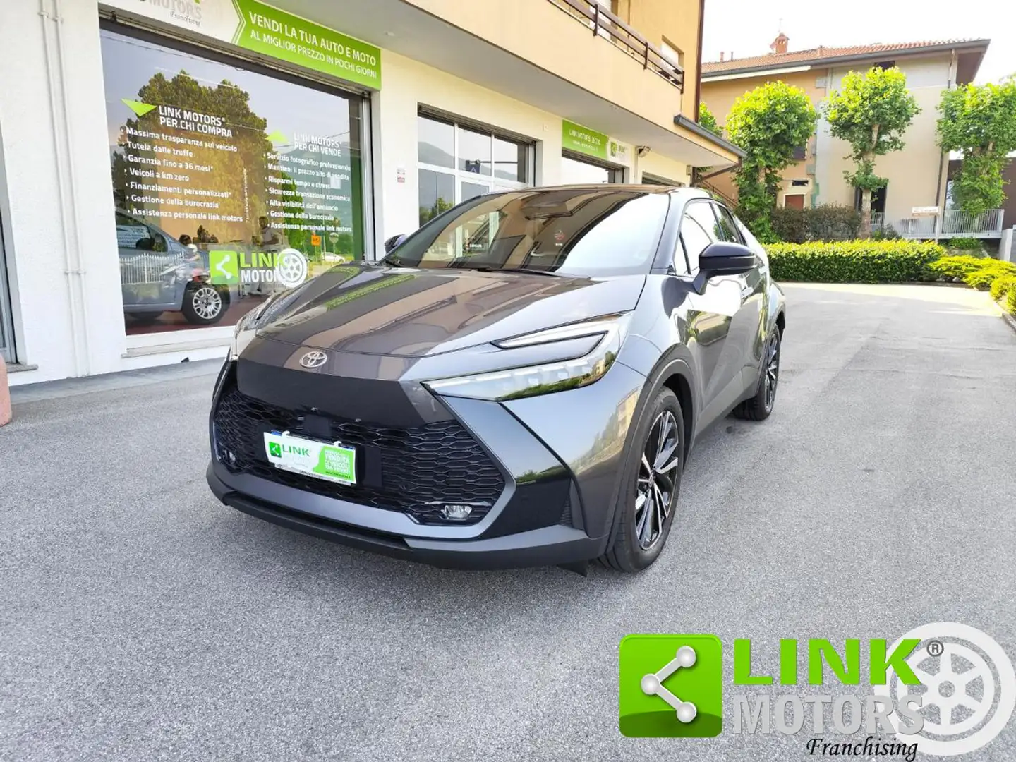 Toyota C-HR 1.8 HV Lounge GARANZIA TOYOTA INCLUSA Grigio - 1