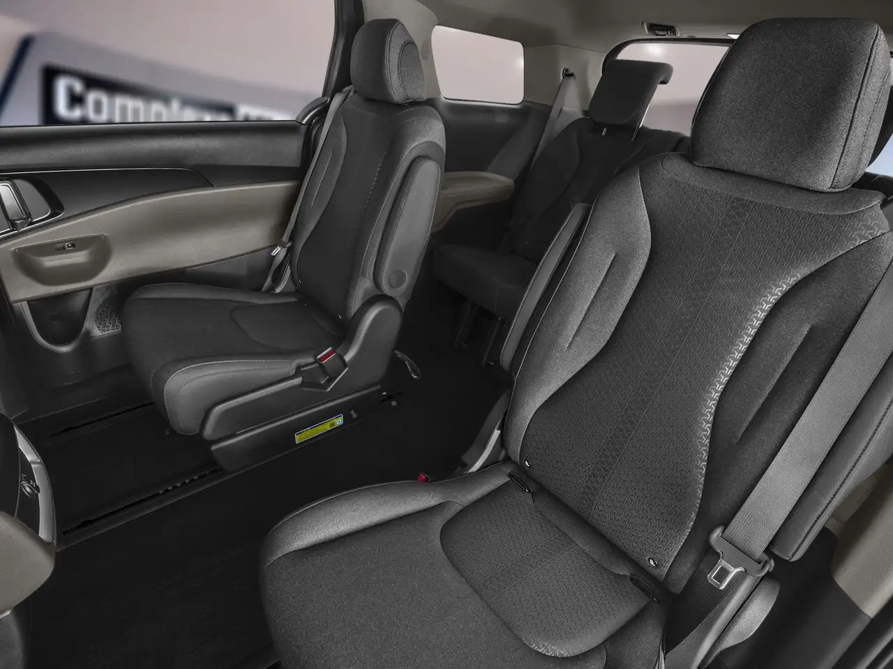 Kia Carnival снимка Kia Carnival