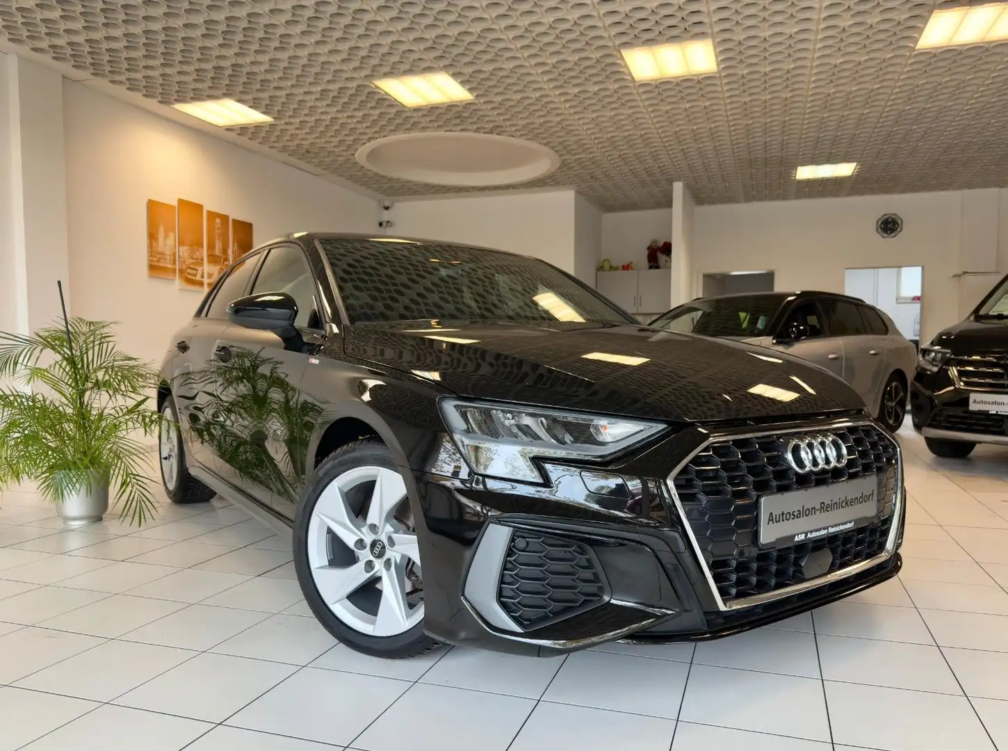 Audi A3 Sportback 30 TFSI *S-Line*Mild-Hybrid*NAVI* Schwarz - 1