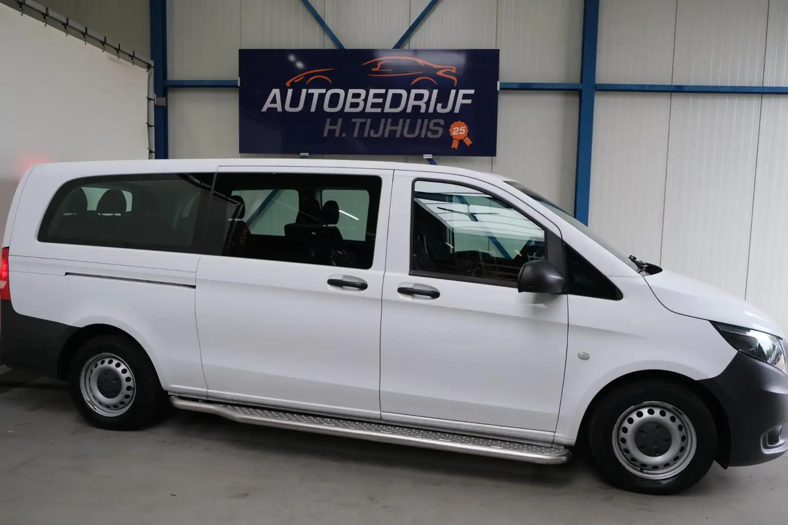 Mercedes-Benz Vito Tourer 110 CDI Base Extra Lang 9p - N.A.P. Airco. Wit - 2