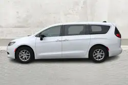 Chrysler Grand Caravan 2024