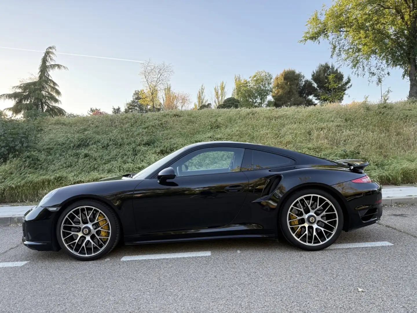 Porsche 991 Turbo S Coupé PDK Negro - 1
