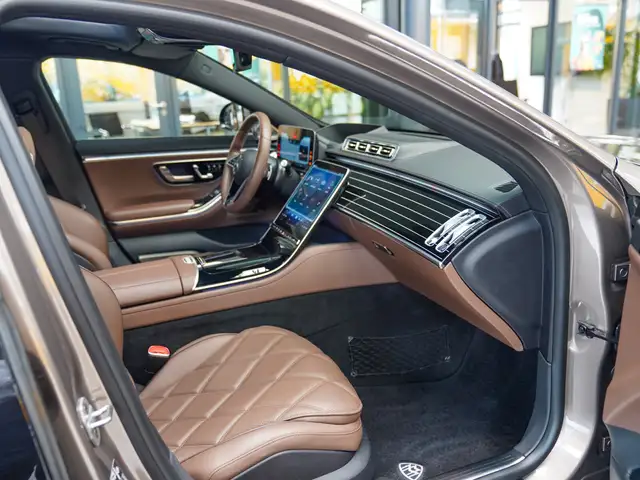 Mercedes-Benz S-Class view 13