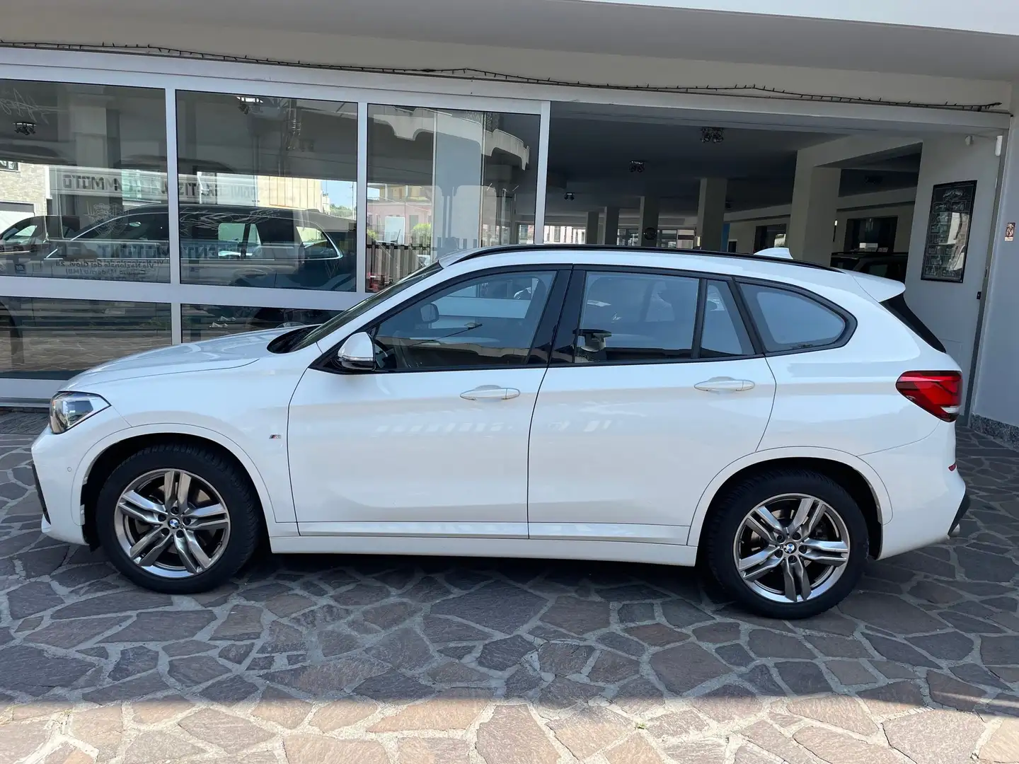 BMW X1 sdrive20i Msport 192cv auto UNICO PROPR. STUPENDA Bianco - 2
