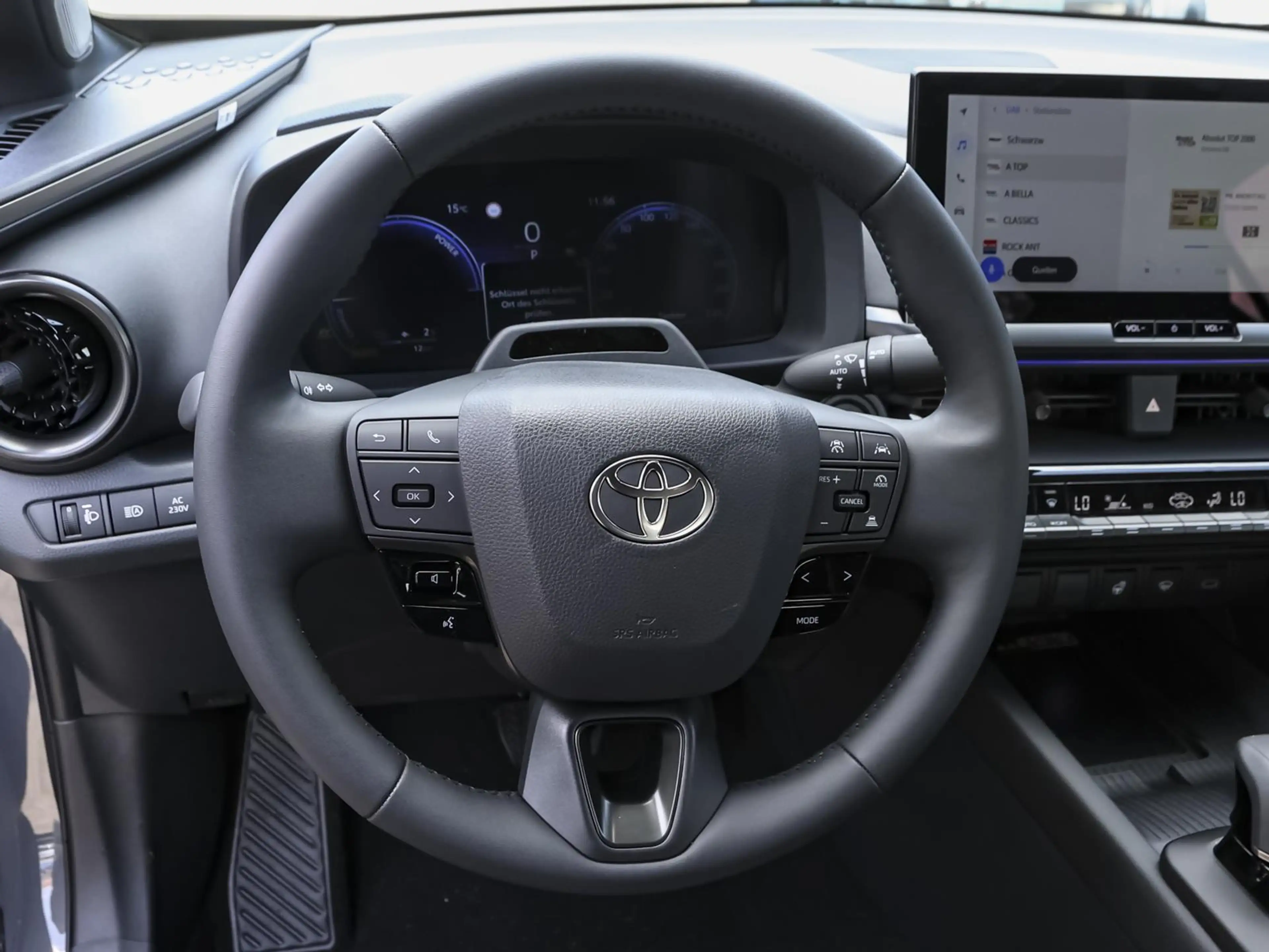 Toyota C-HR Lounge 2.0 Plug In Hybrid CVT NAVI SHZ PDC — photo 11