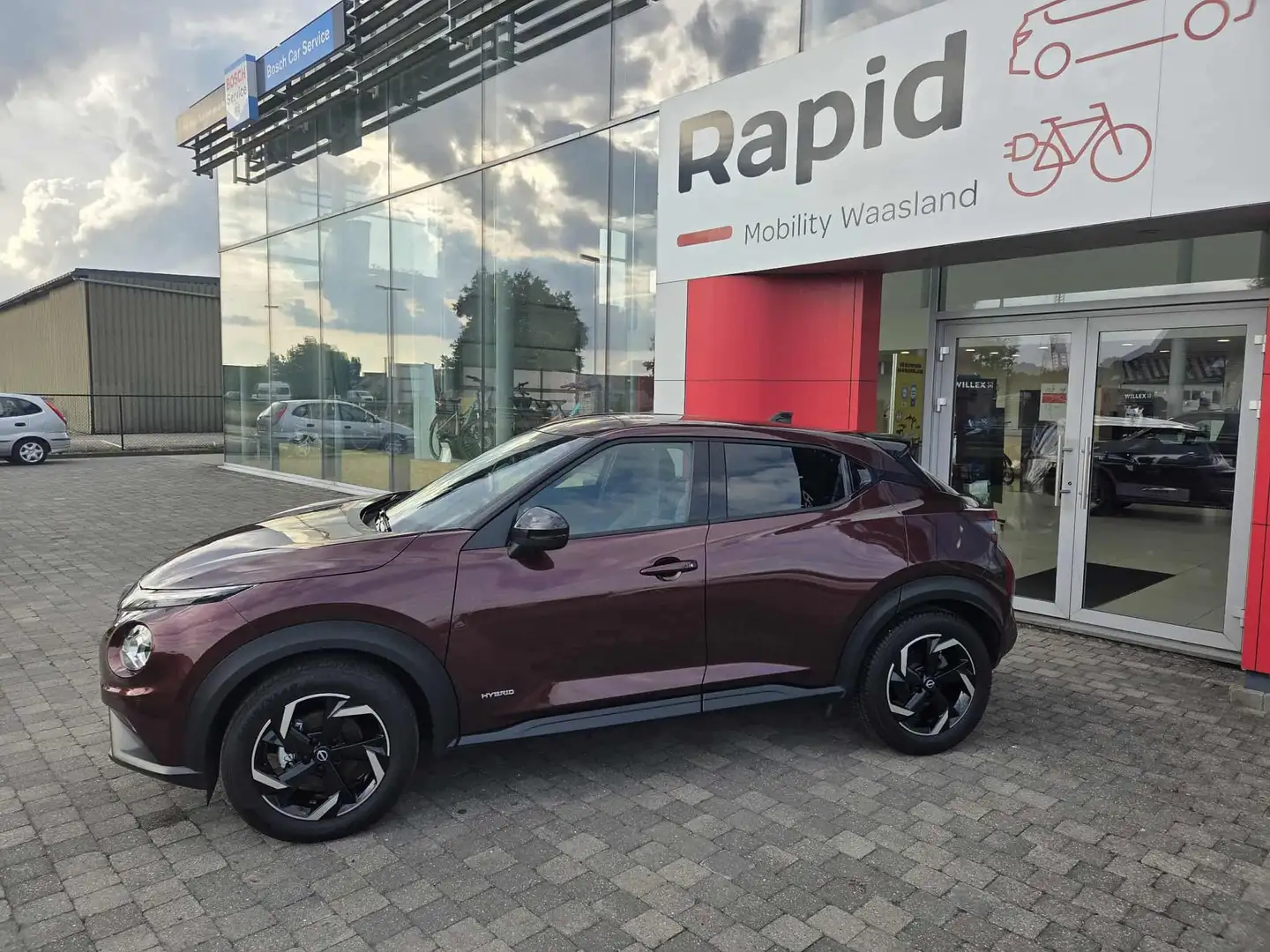 Nissan Juke 1.6 Hybride automaat N Connecta Rood - 2