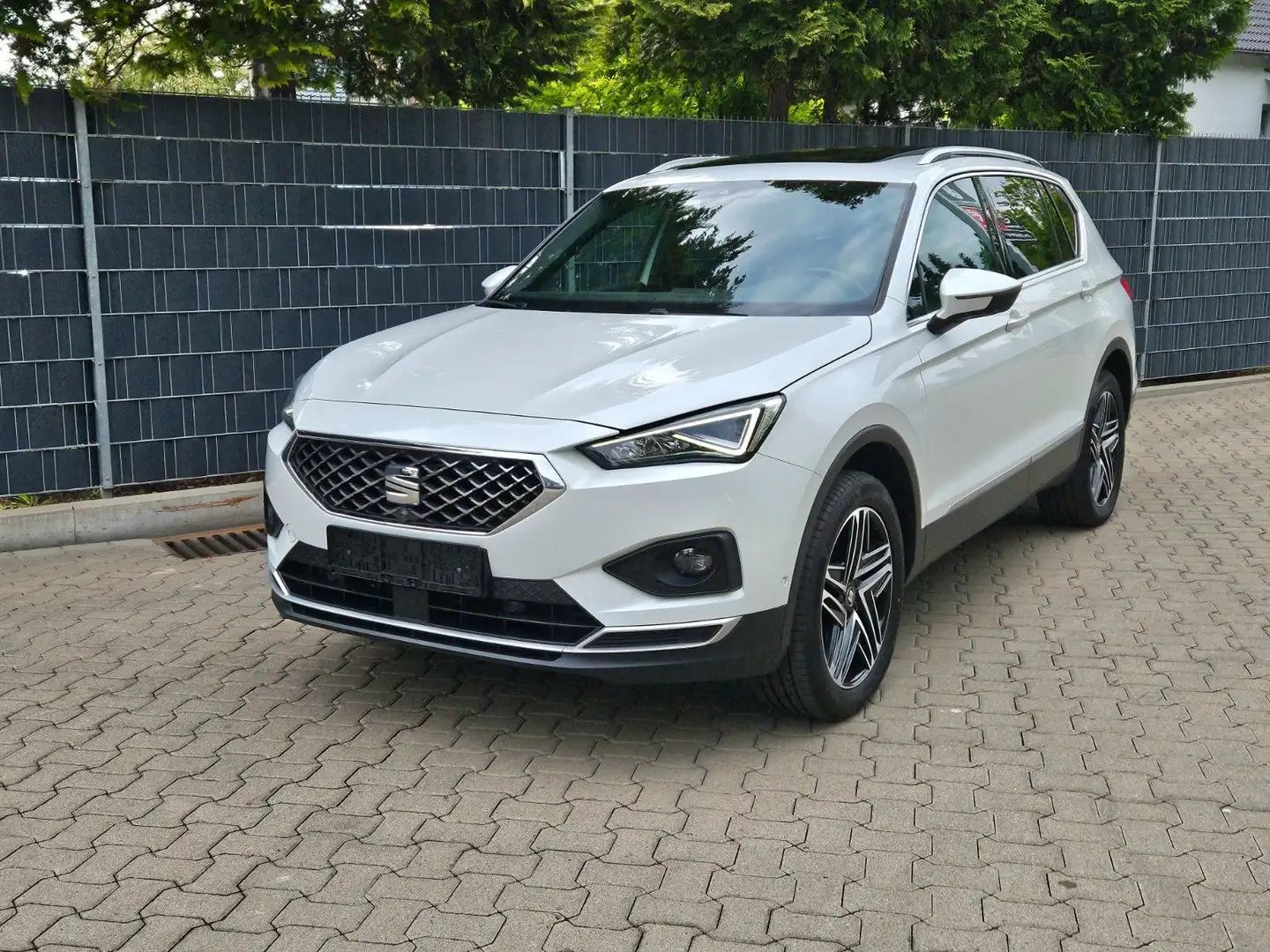SEAT Tarraco Xcellence 4Drive 7 Sitzer Panorama AHK Blanc - 2