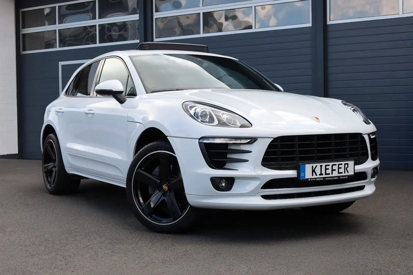 Porsche Macan AWD/PANO/APPLE/LED/NAVI/SHZ/KAMERA/TTW/R21 Weiß - 1