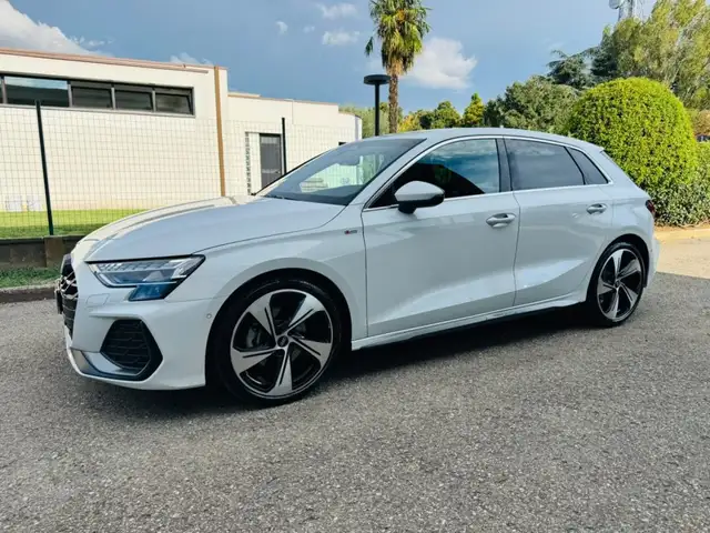 Audi A3 view 7
