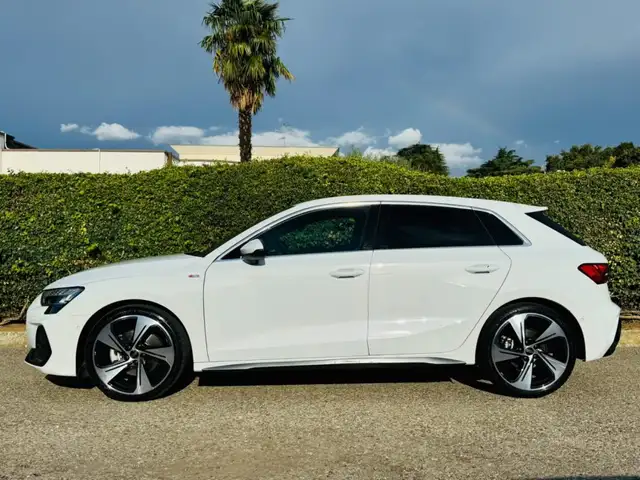 Audi A3 view 3