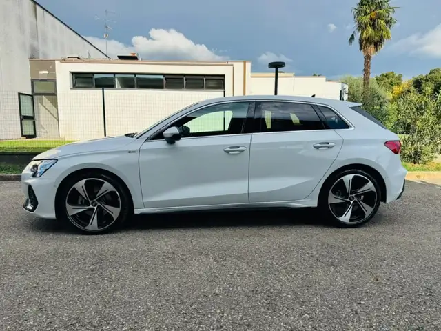 Audi A3 view 8