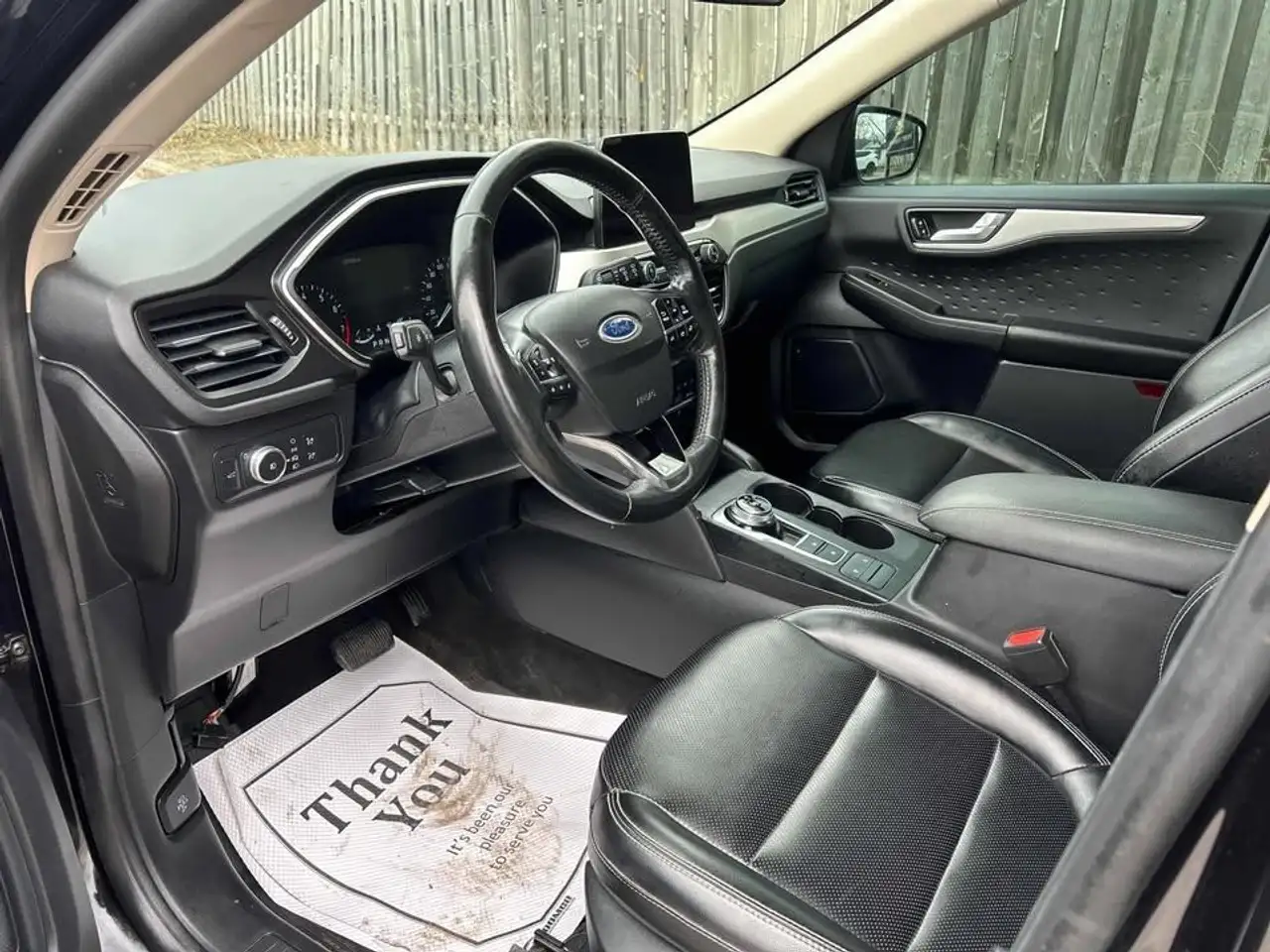 Ford Escape снимка Ford Escape