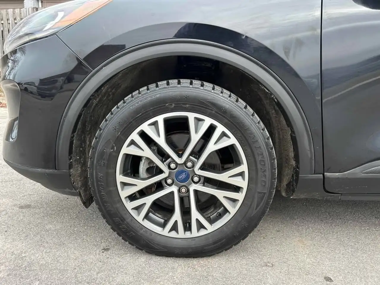 Ford Escape снимка Ford Escape