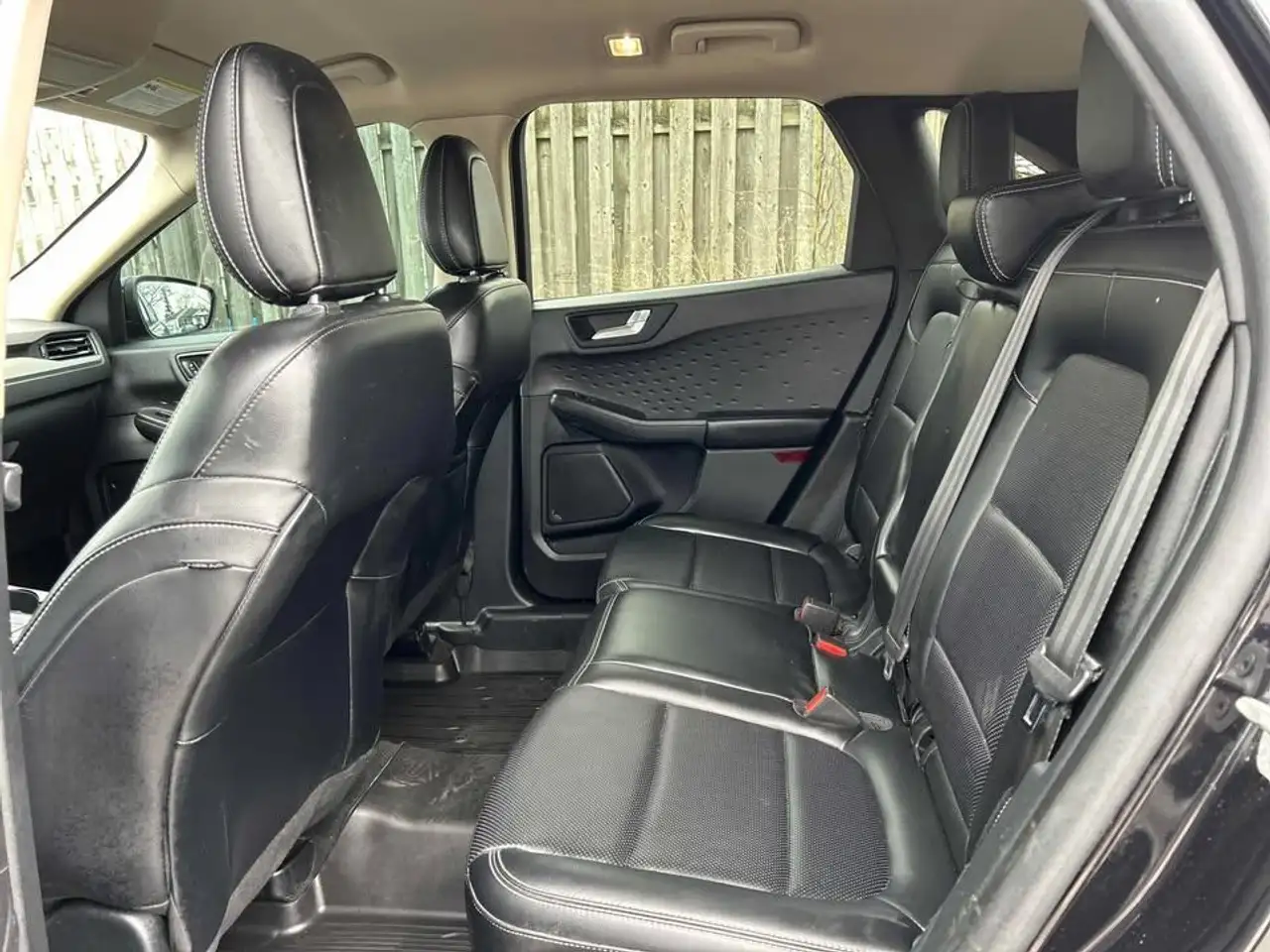 Ford Escape снимка Ford Escape