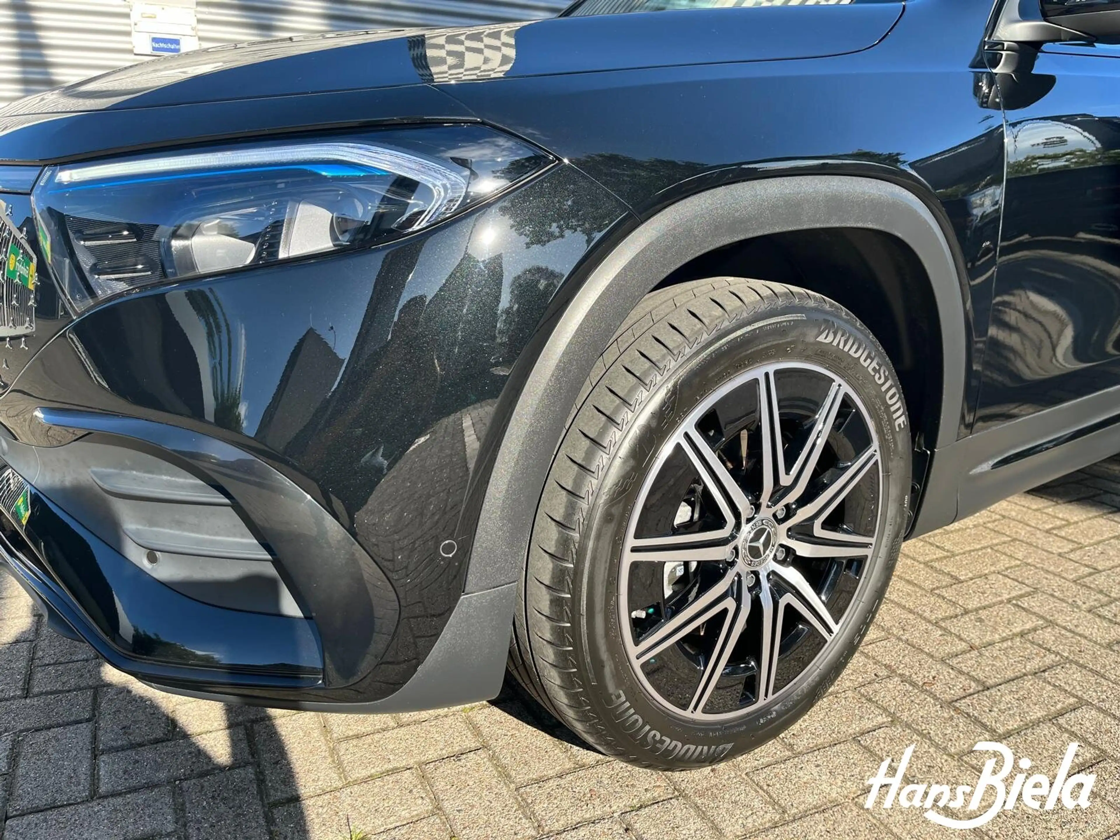 Mercedes-Benz EQB 250 EQB 250+ AMG/Adv.+/Nght/19"/Pan/Dis/360°/HUD/Mem — photo 3