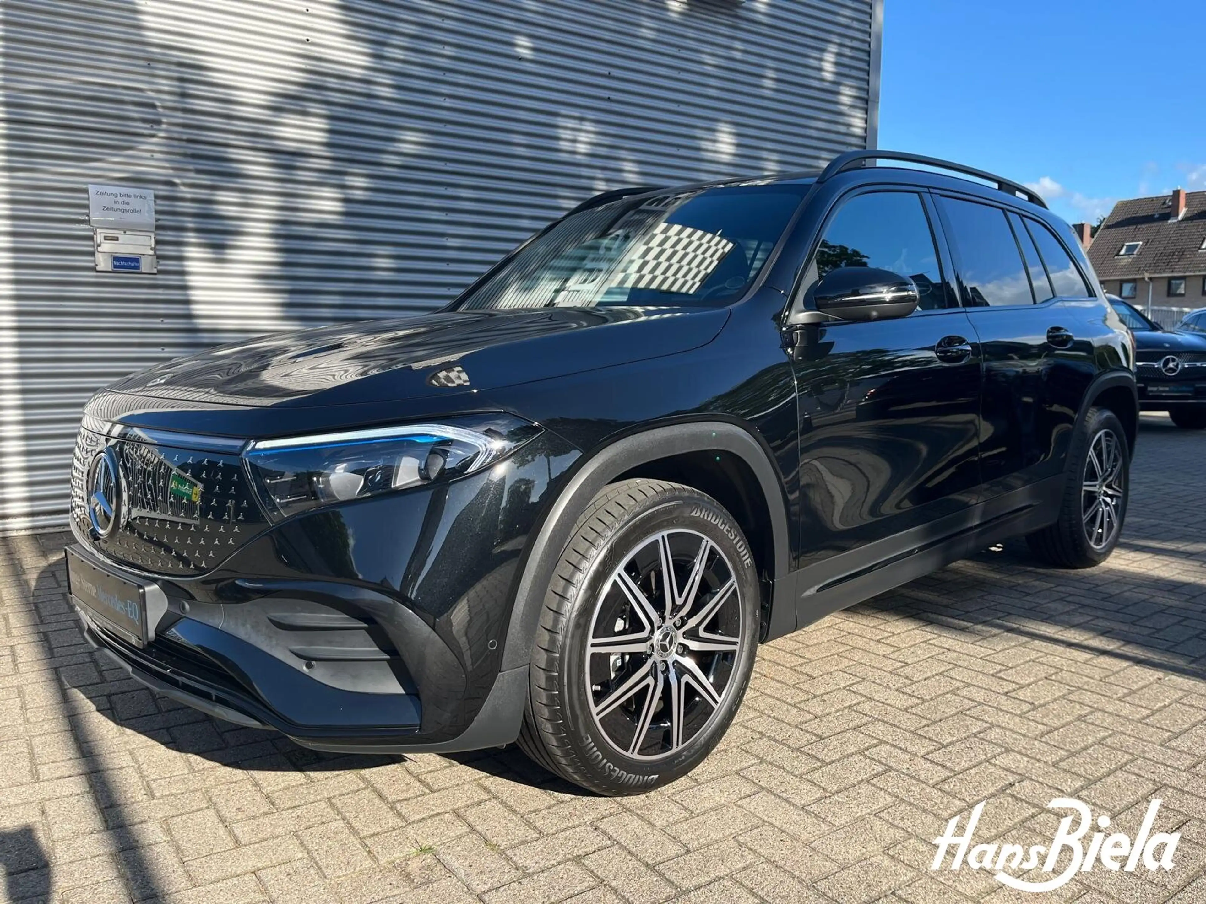 Mercedes-Benz EQB 250 EQB 250+ AMG/Adv.+/Nght/19"/Pan/Dis/360°/HUD/Mem — photo 2