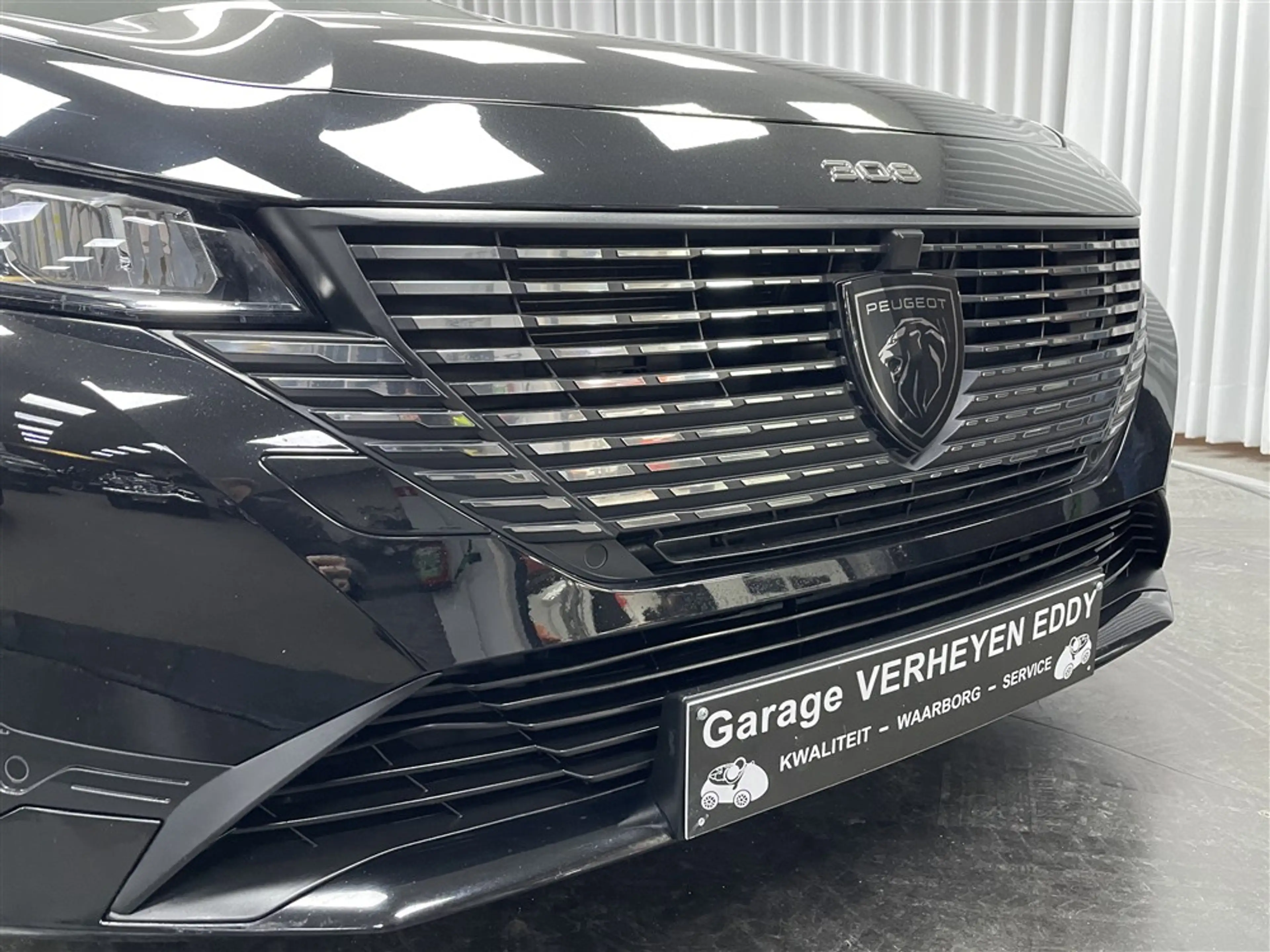 Peugeot 308 — photo 3