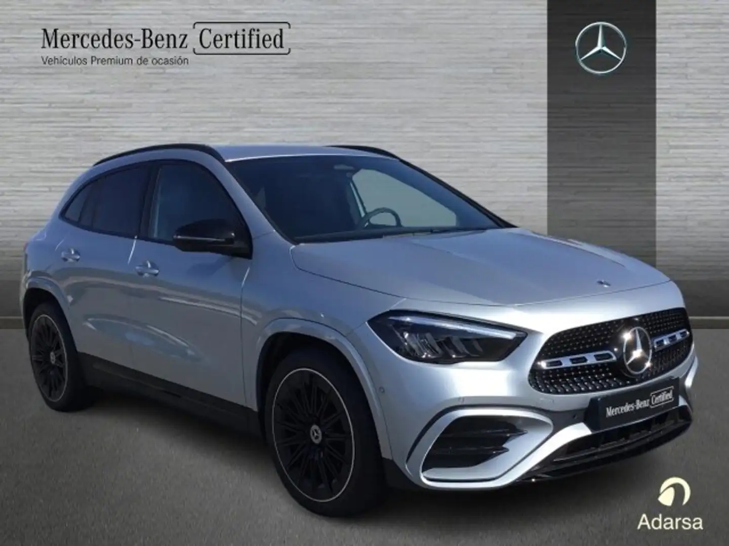 Mercedes-Benz GLA 200 - 1