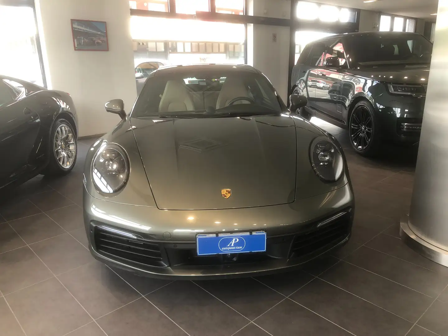 Porsche 992 911 Carrera 4S Iva esposta- Ufficiale Porsche Ita Verde - 2