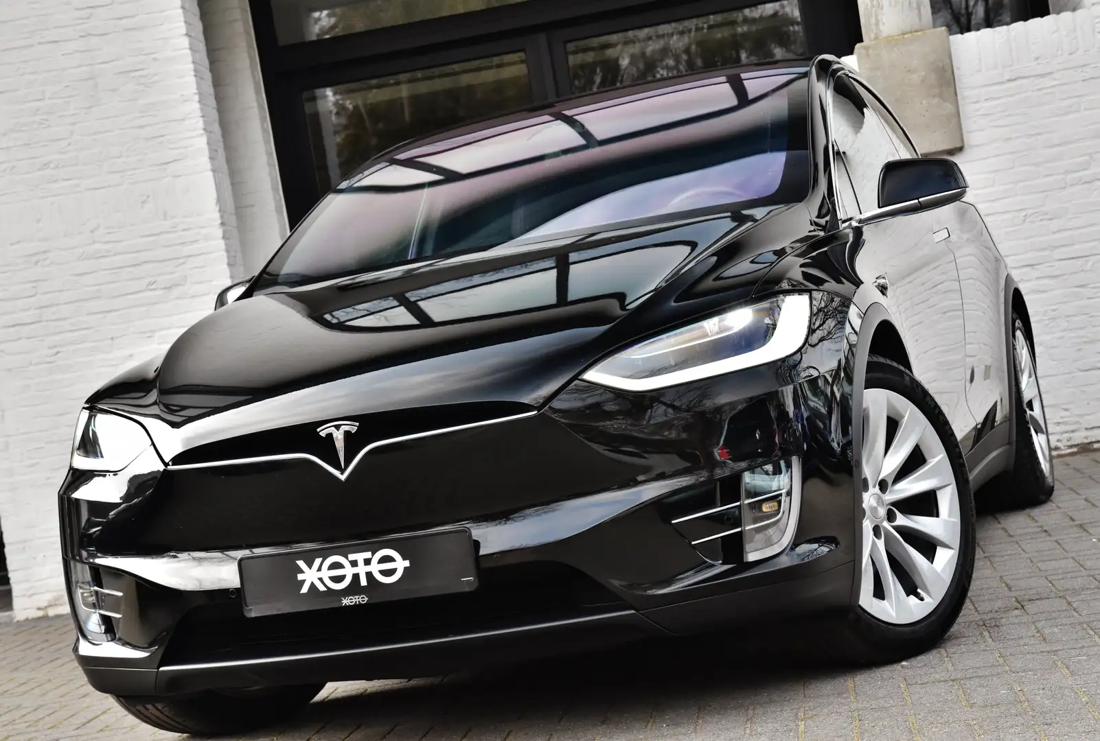 Tesla Model X 100 D *** 6 SEATS / ENHANCED AUTOPILOT *** Zwart - 1