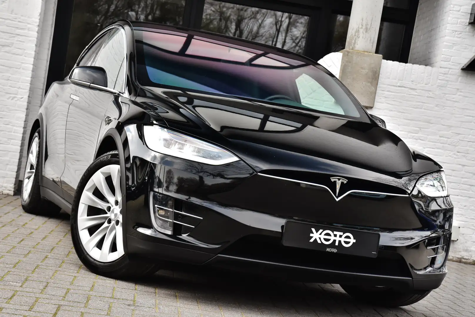 Tesla Model X 100 D *** 6 SEATS / ENHANCED AUTOPILOT *** Zwart - 2