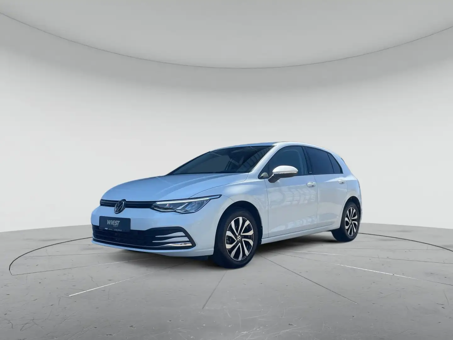 Volkswagen Golf Life 1.5 eTSI ACC SHZ Navi PDC Wit - 2