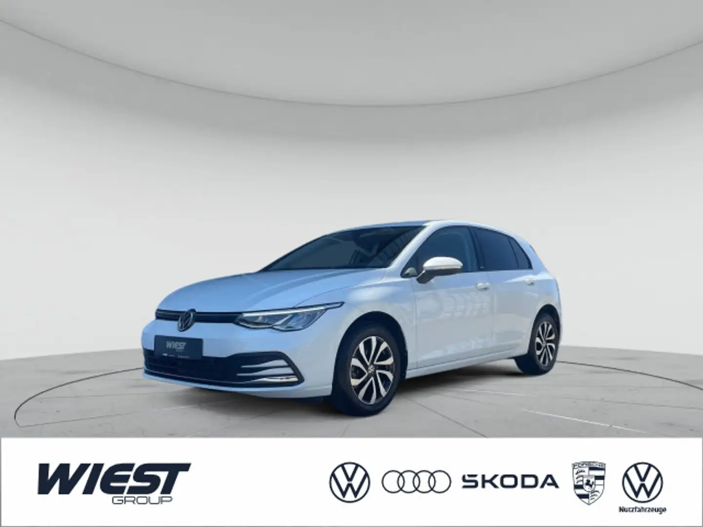 Volkswagen Golf Life 1.5 eTSI ACC SHZ Navi PDC Wit - 1