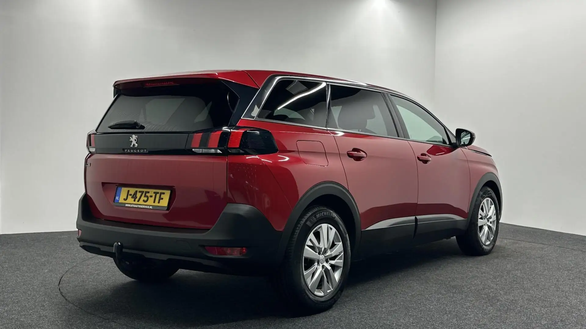 Peugeot 5008 1.2 PureTech Blue Lease Executive TREKHAAK CRUISE Red - 2