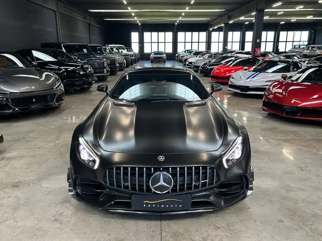 Mercedes-Benz Amg GT view 2
