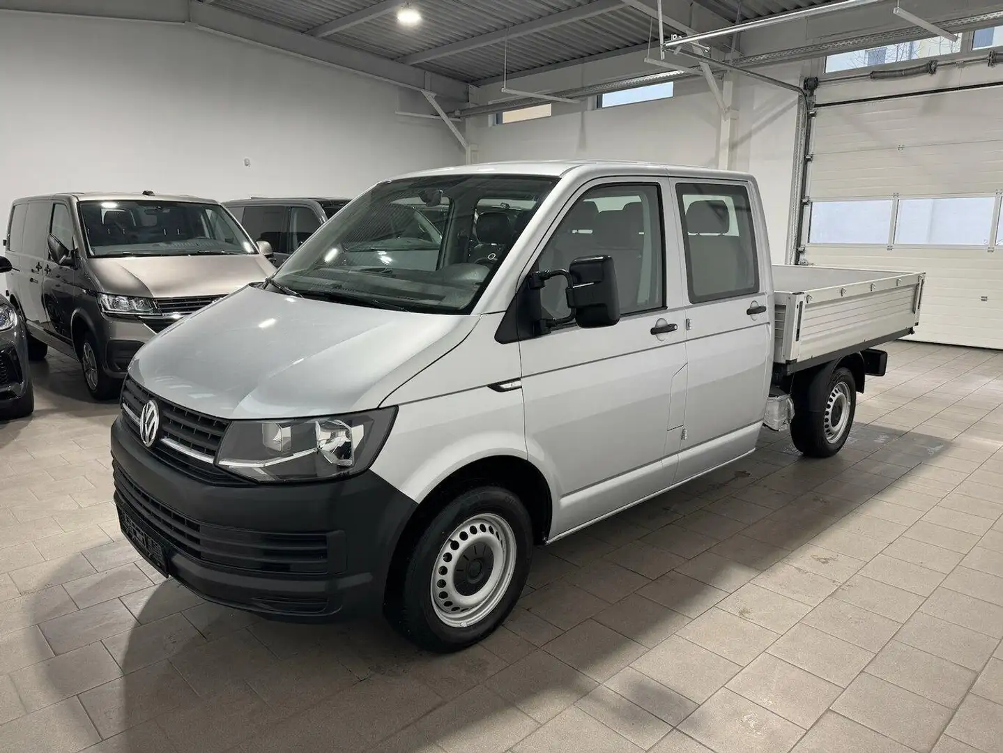 Volkswagen T6 Transporter T6 Pritsche-Doka,4 Motion,AHK,Standh,Diff.Sperre Silber - 1