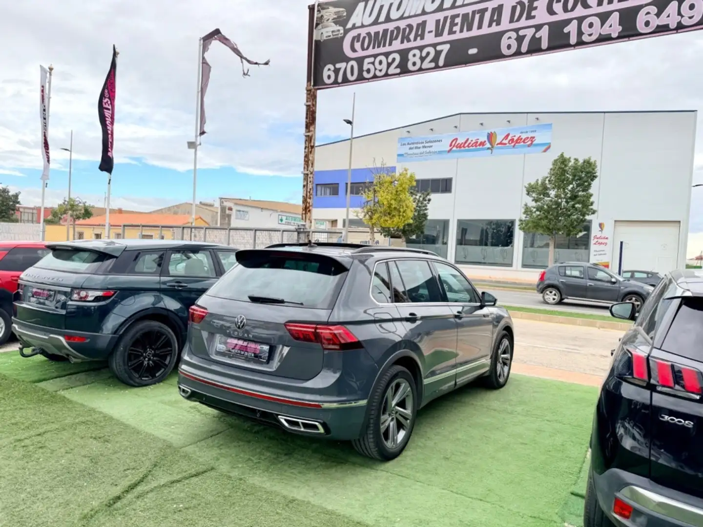Volkswagen Tiguan 2.0TDI Urban Sport DSG 110kW - 2