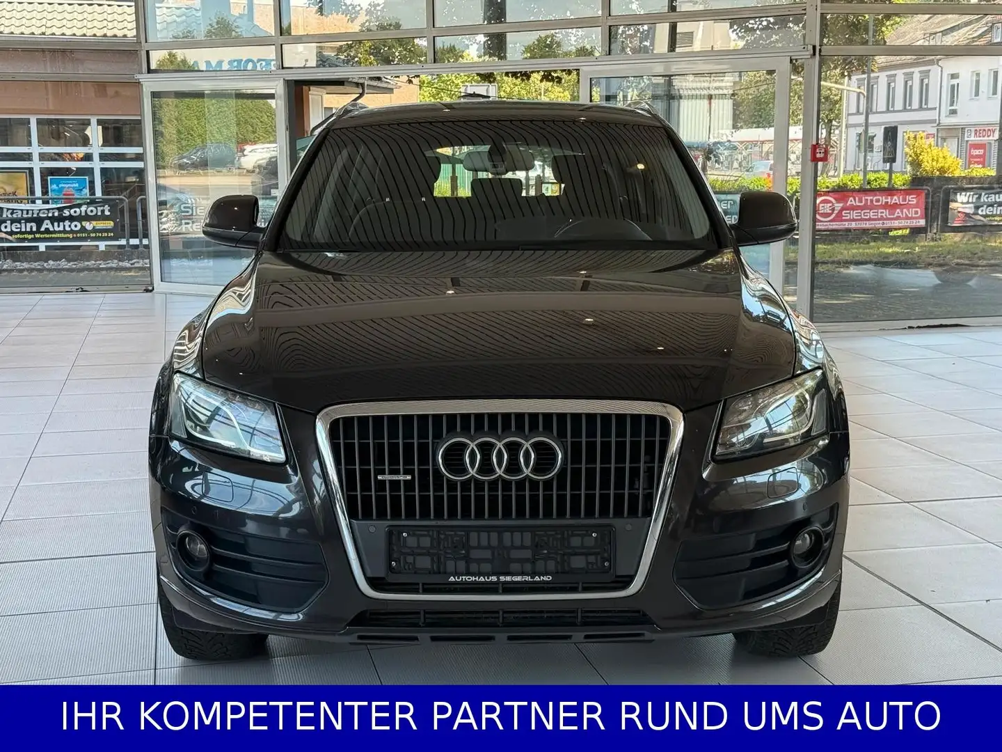 Audi Q5 2.0 TDI  quattro Grau - 2