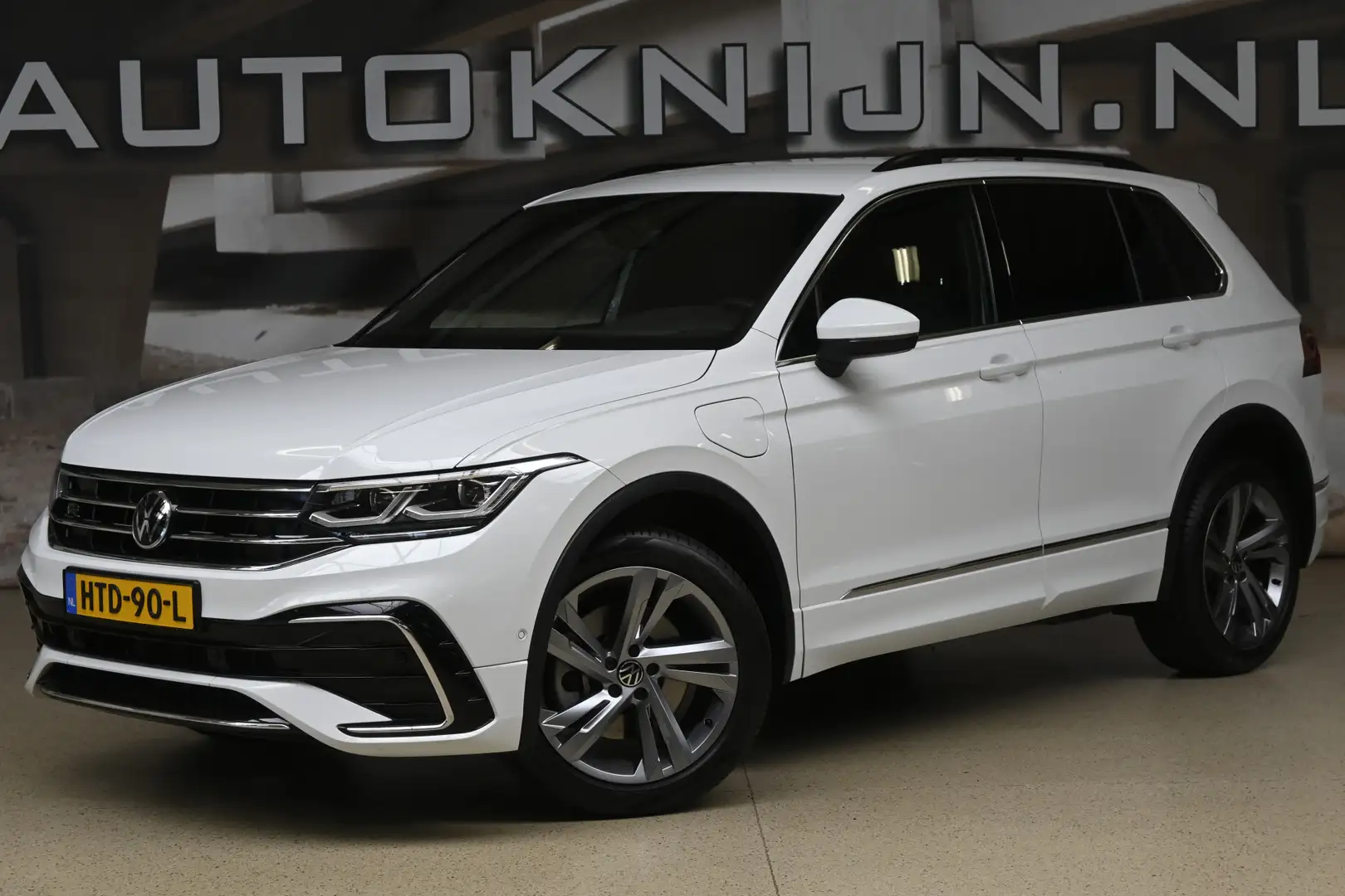Volkswagen Tiguan 1.4 TSI eHybrid 245pk R-Line Business+ | IQ. Light Wit - 2