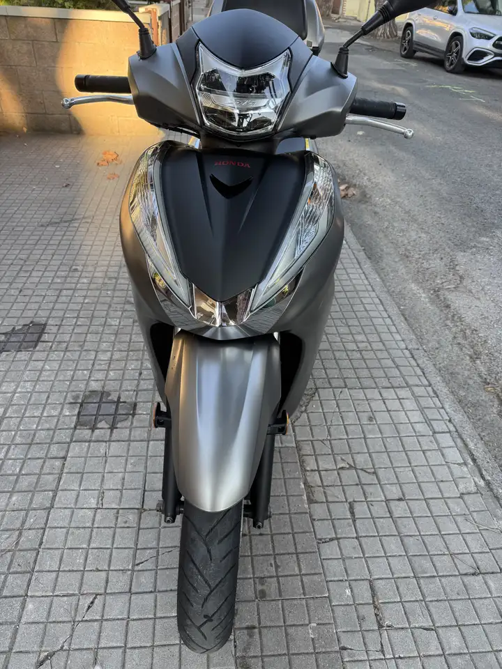 Honda SH 300