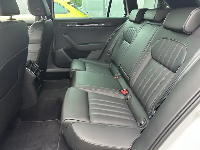 Skoda Superb view 15