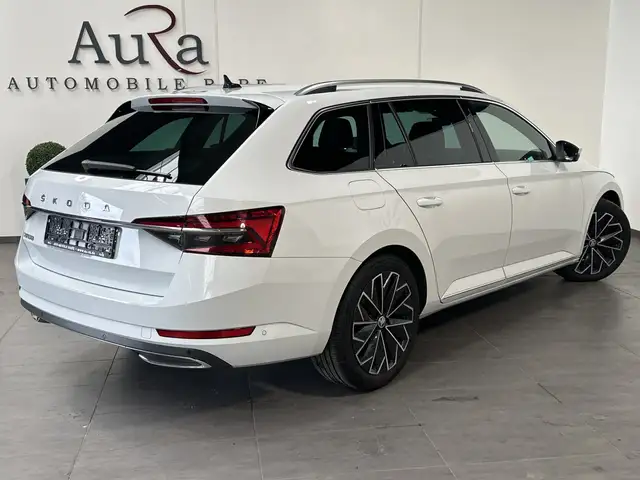 Skoda Superb view 4