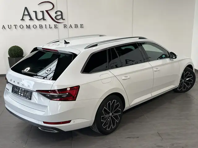 Skoda Superb view 5