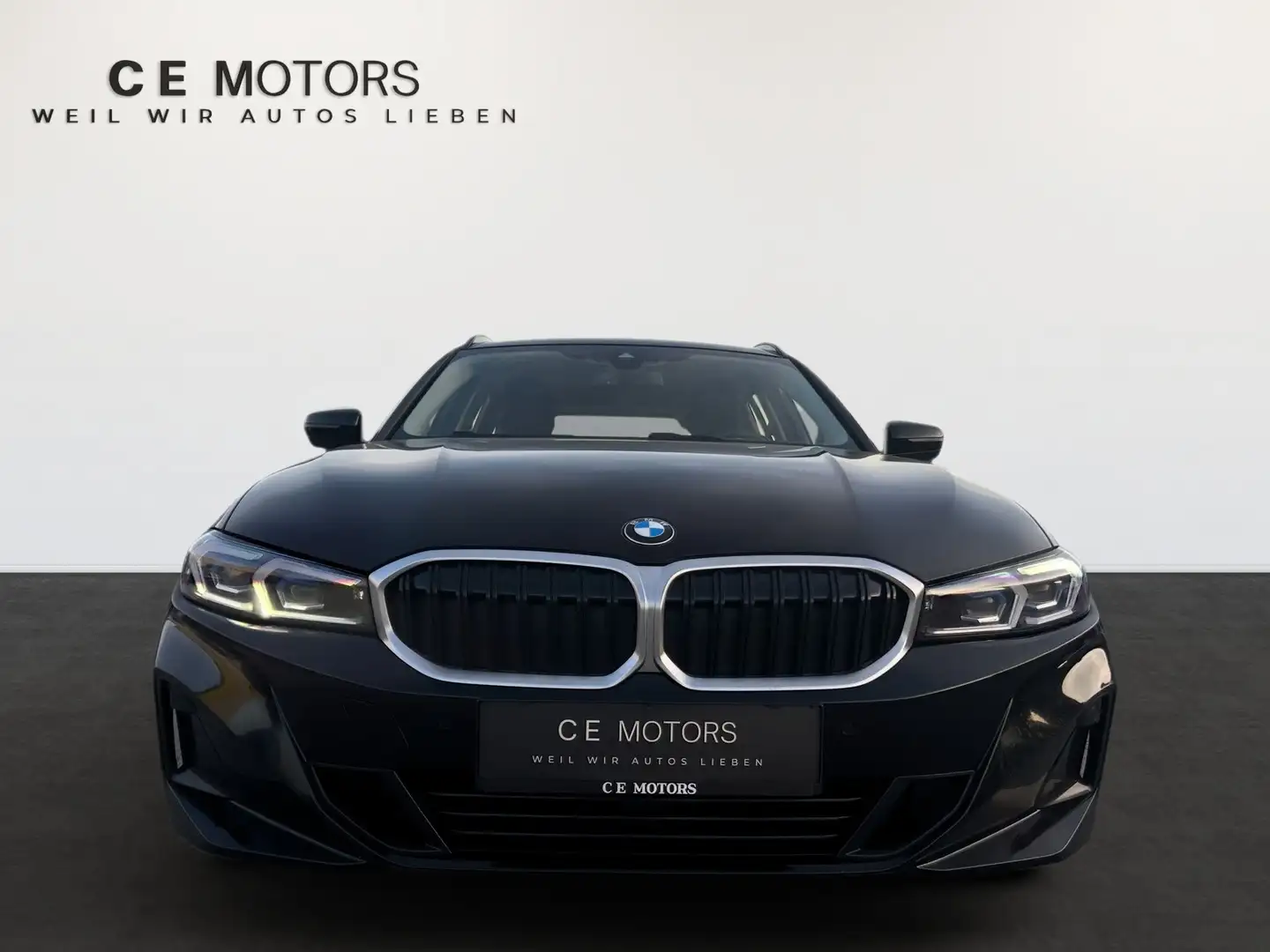 BMW 318 d 48 V Touring | Curved Display | AHK Schwarz - 2