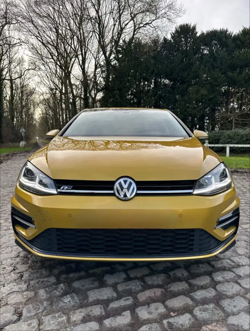 Volkswagen Golf 1.6 CR TDi BMT Comfortline Złoty - 1