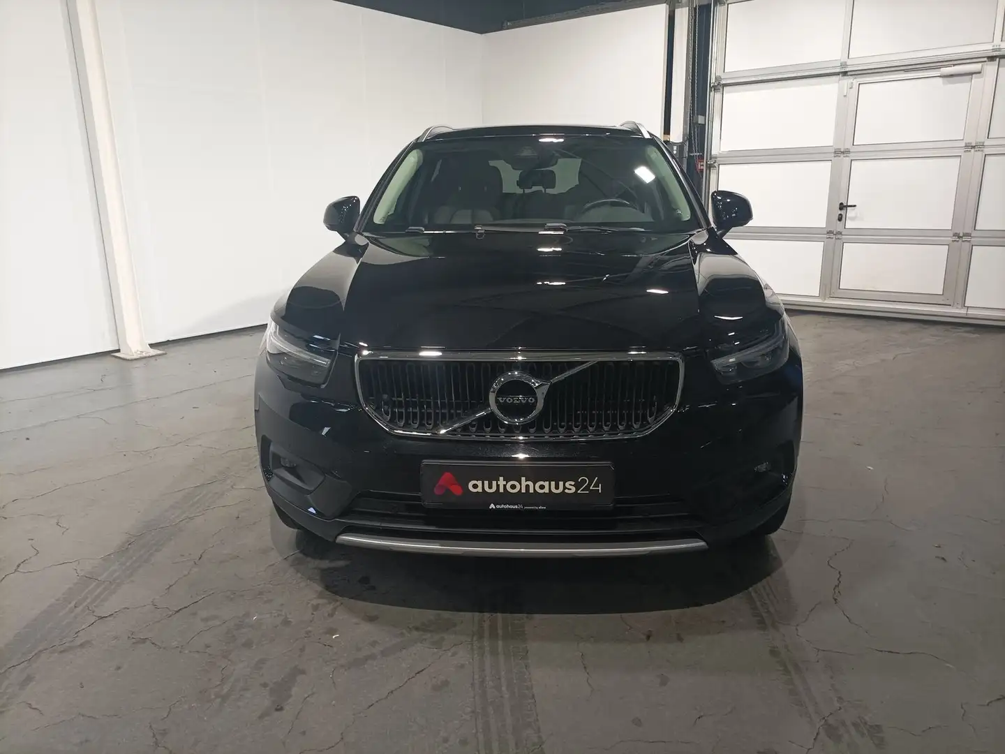 Volvo XC40 D3 2WD Momentum LED|Navi|PDC|Kamera Negru - 2