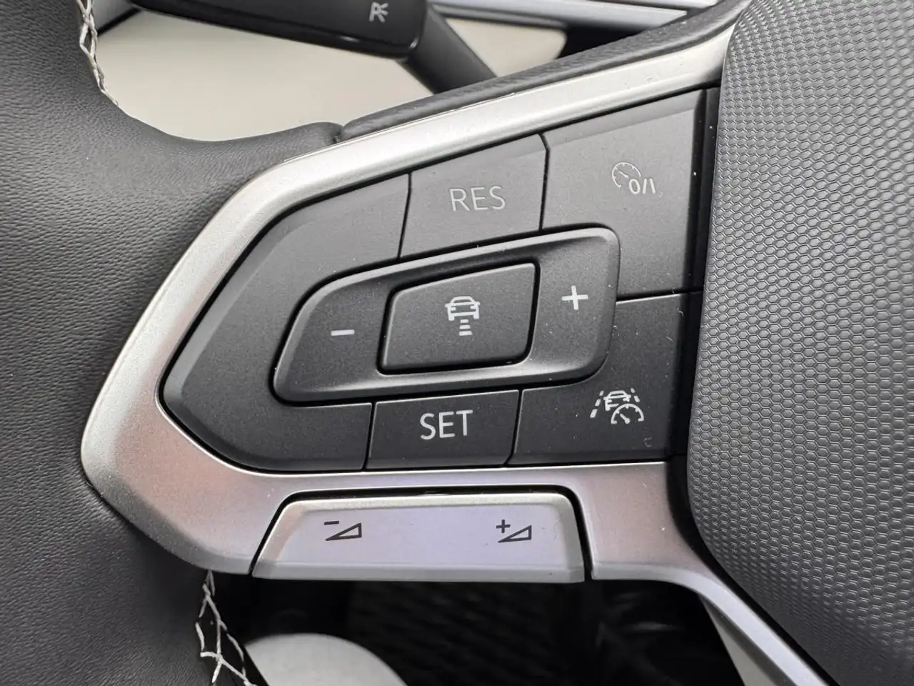 Volkswagen Taos снимка Volkswagen Taos