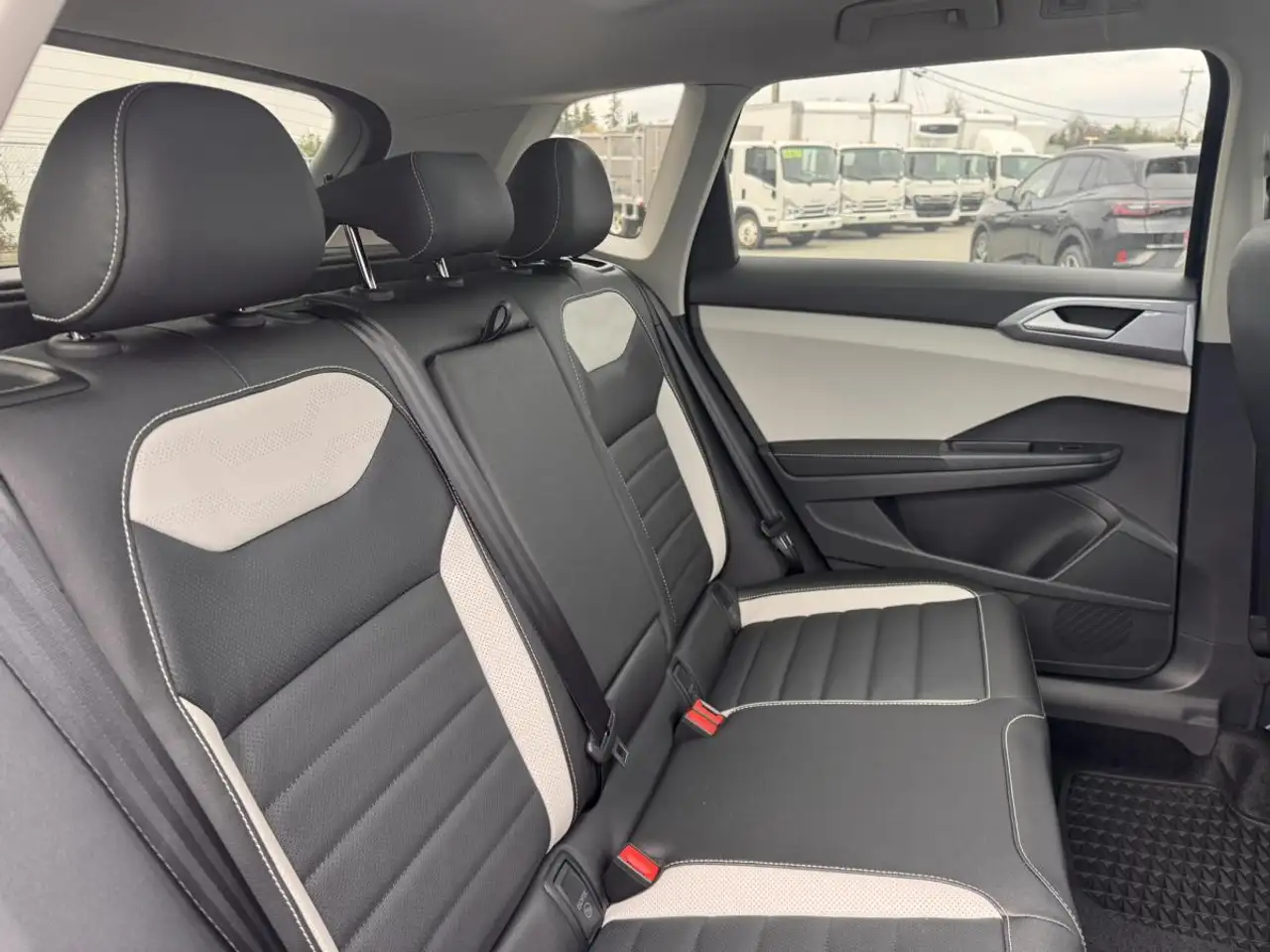 Volkswagen Taos снимка Volkswagen Taos