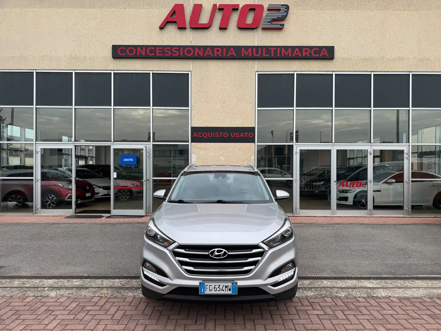 Hyundai TUCSON Tucson II 2015 2.0 crdi Comfort 4wd 136cv Grigio - 1