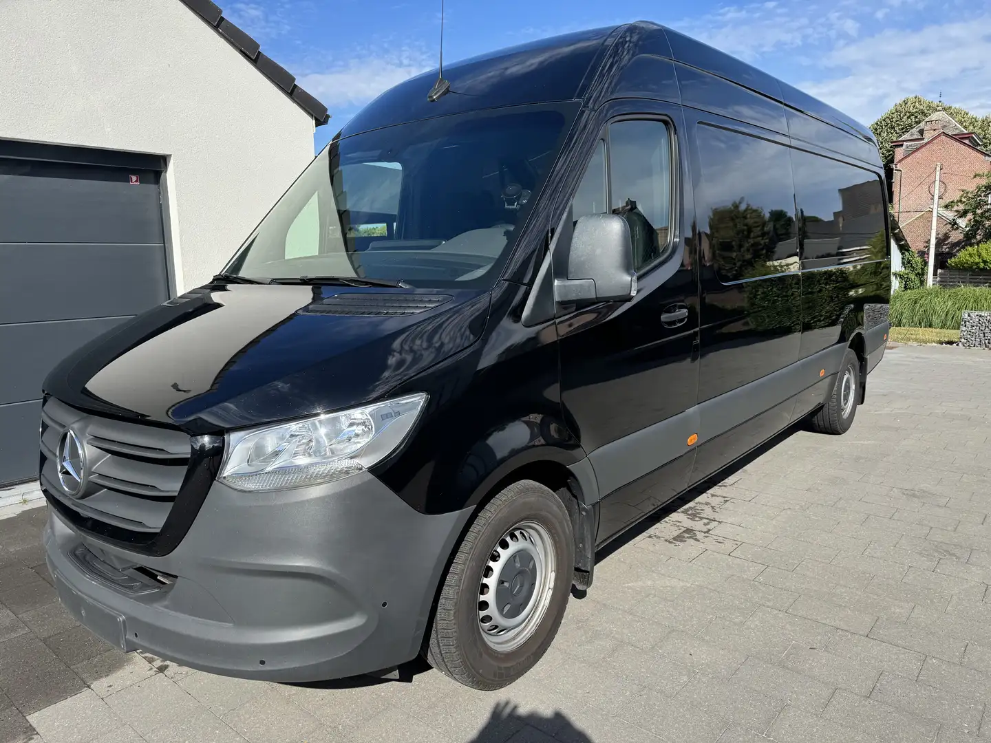Mercedes-Benz Sprinter 319d 3.0 V6 L2H3 boîte auto Noir - 1