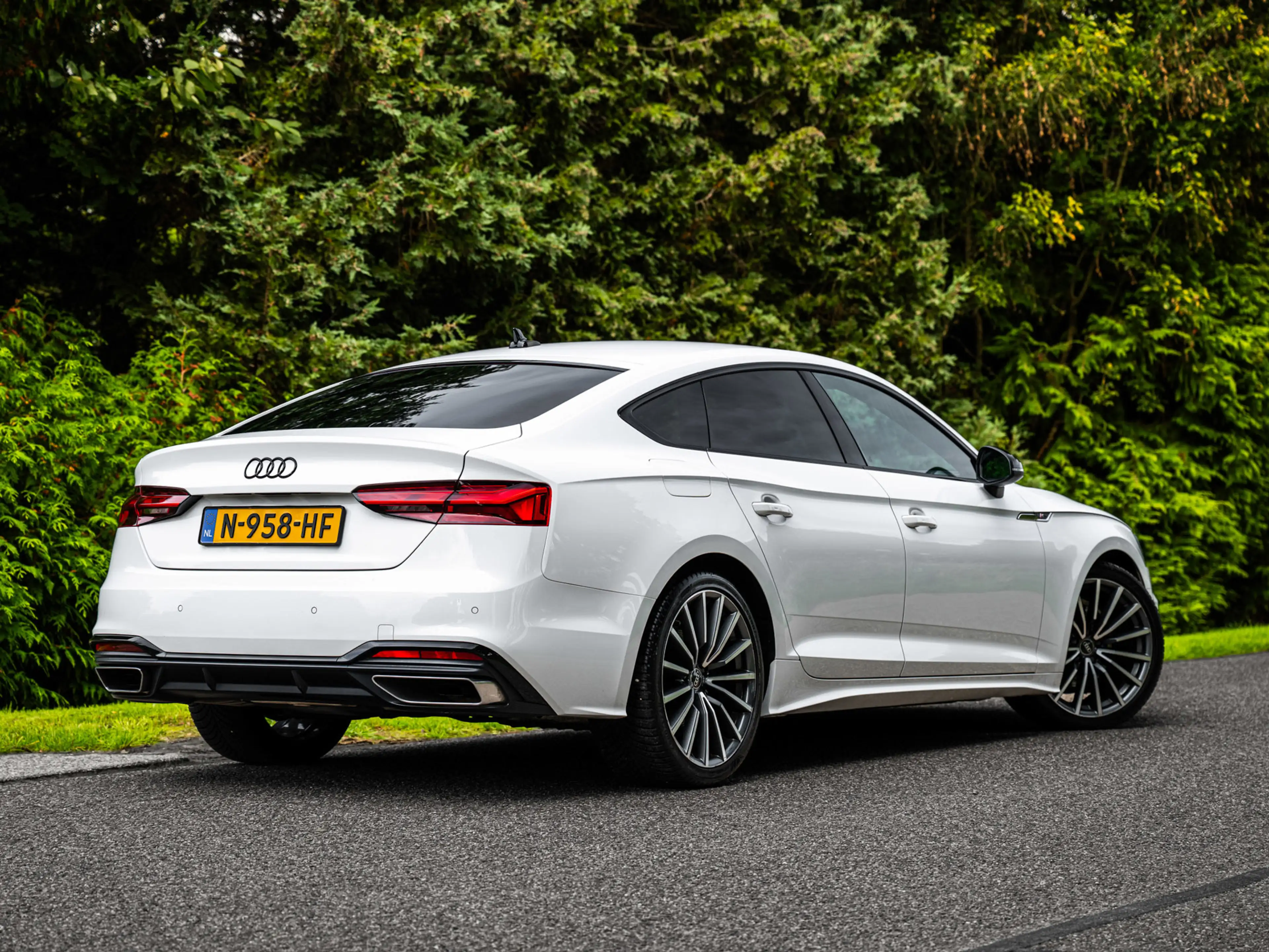Audi A5 Sportback 35 TFSI S edition Competition — photo 2